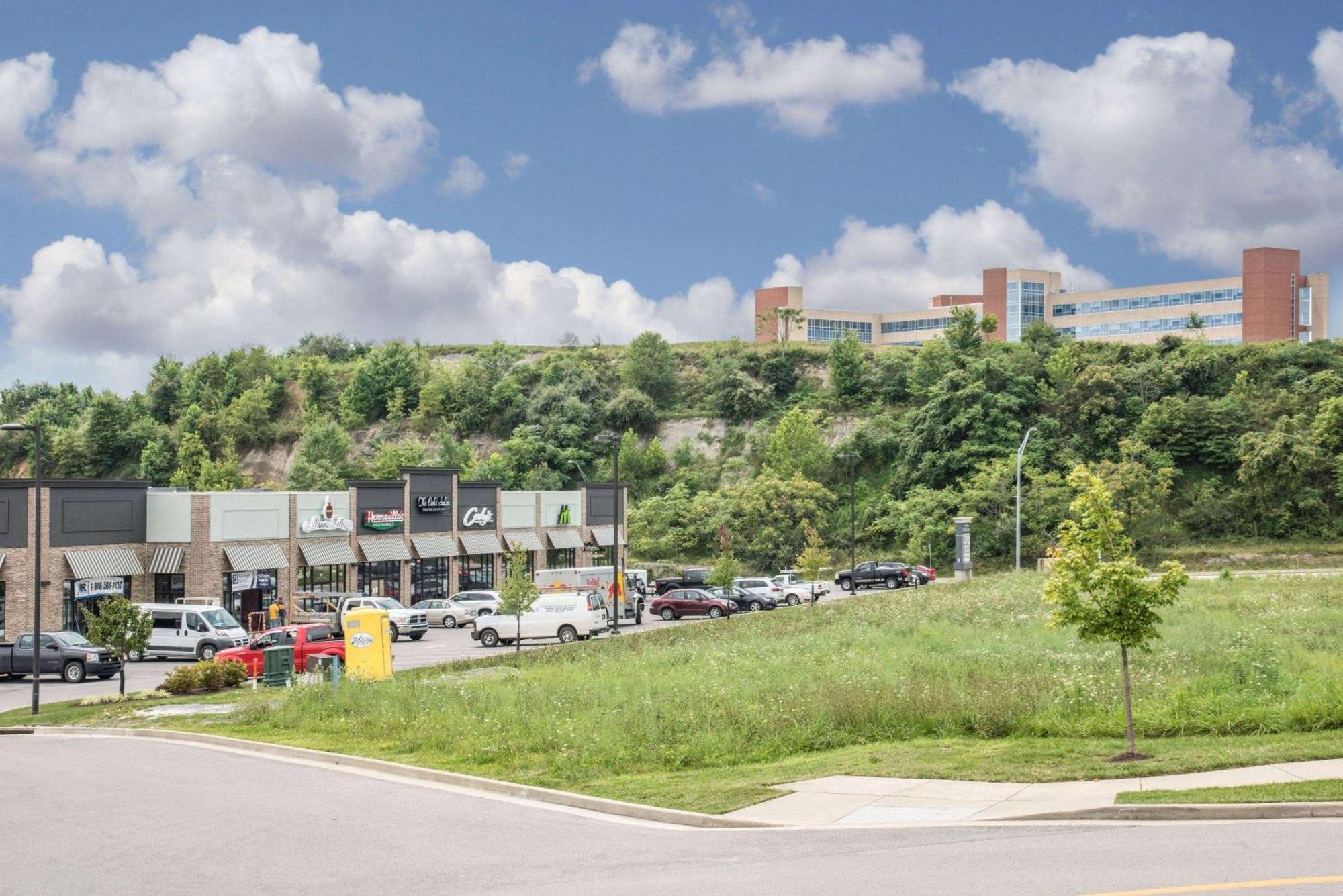 Hawthorn Suites By Wyndham Бриджпорт Екстериор снимка